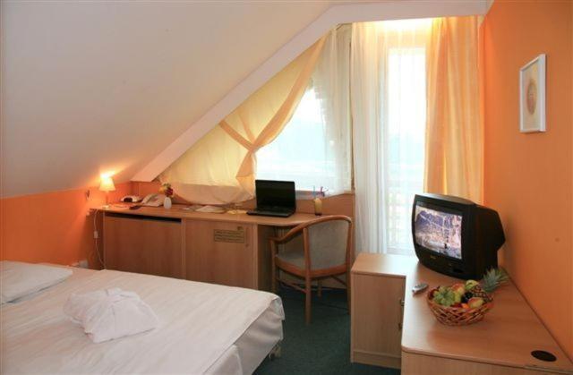 Hotel Nastup Loučná pod Klínovcem エクステリア 写真