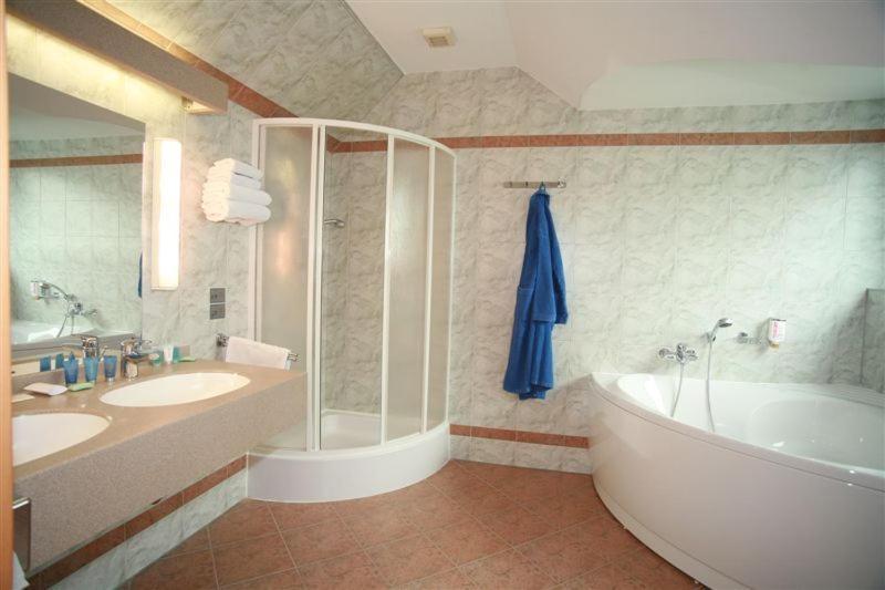 Hotel Nastup Loučná pod Klínovcem エクステリア 写真